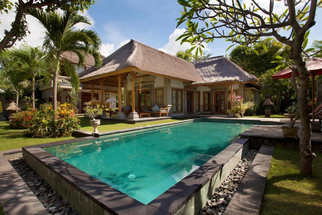 Taman Sari Bali Cottages Banyuwedang Номер фото