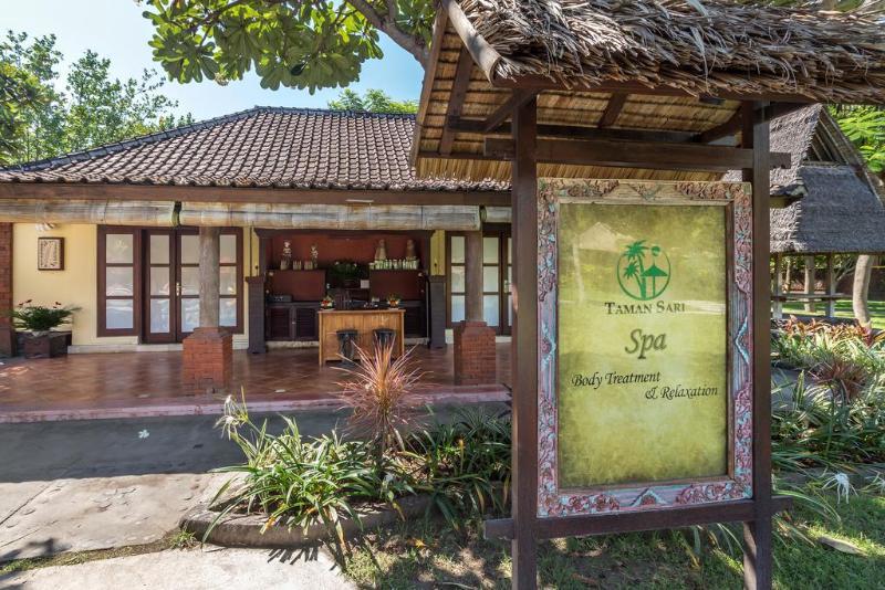 Taman Sari Bali Cottages Banyuwedang Екстер'єр фото